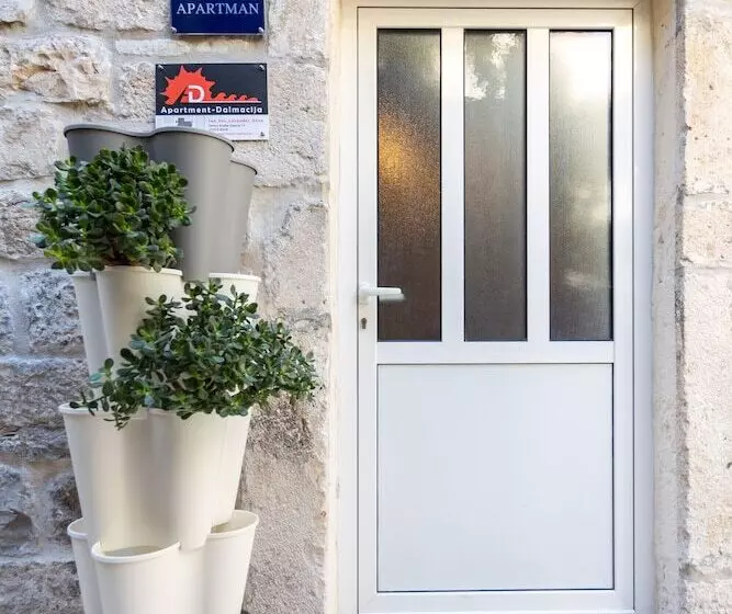 Apartments Dalmacija