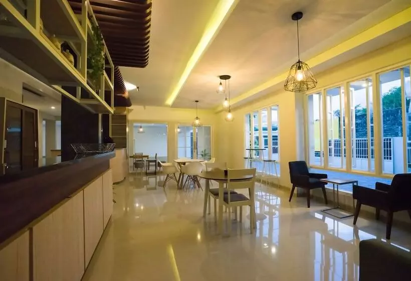 Aamiaismajoitus (B&B) W House
