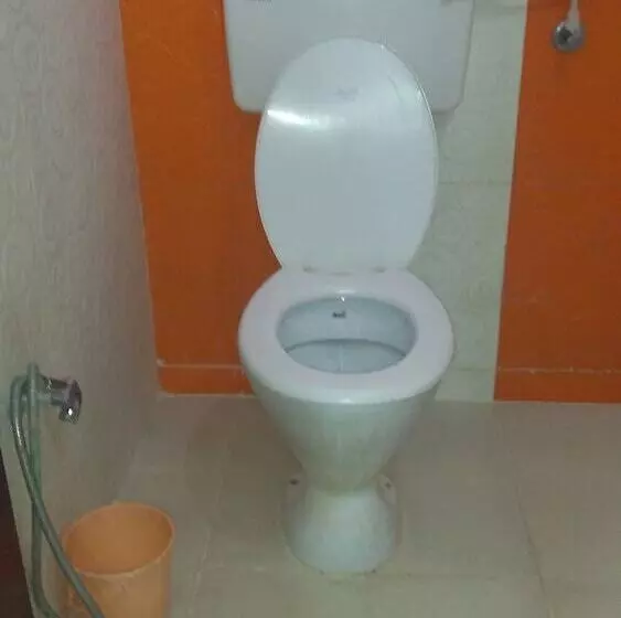 Hotelli Iroomz Nagamayuri