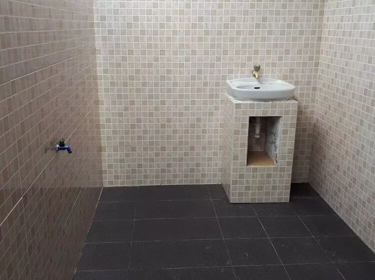 ホテル Laba Laba Bungalow