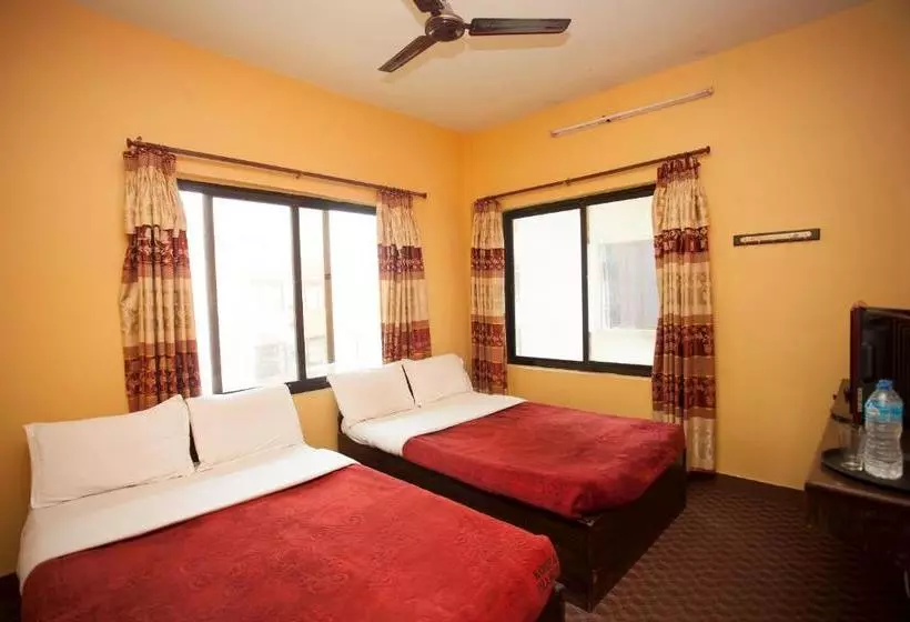 هتل Pashupati Plaza By Oyo Rooms