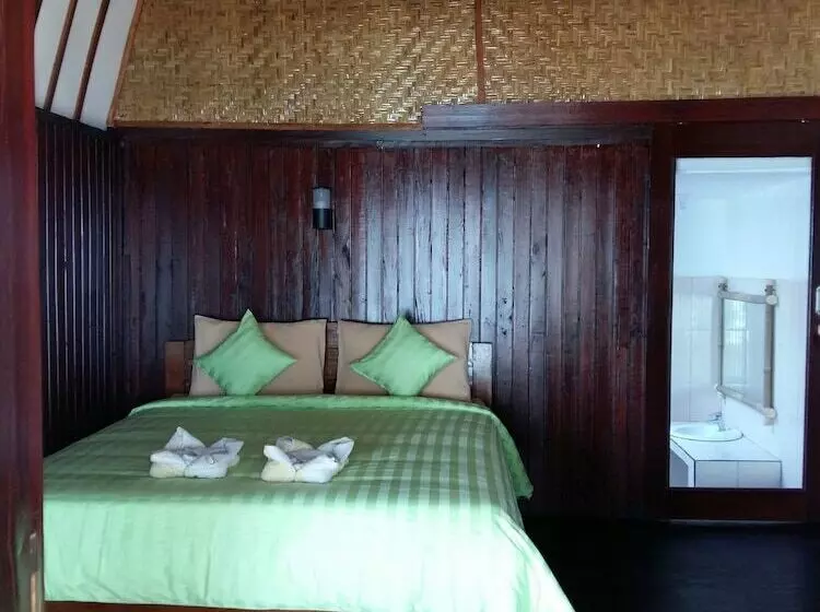 ホテル Laba Laba Bungalow