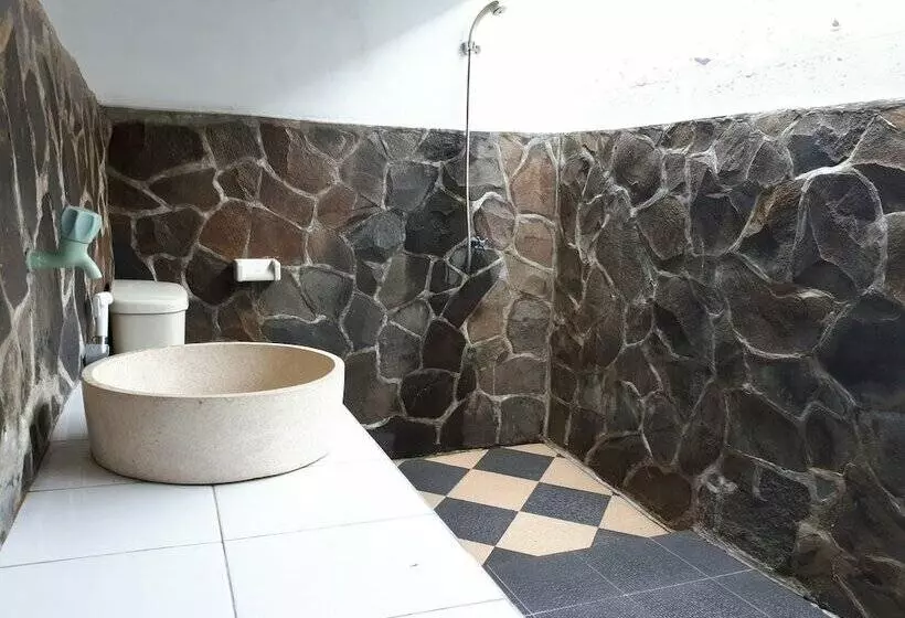 ホテル Laba Laba Bungalow