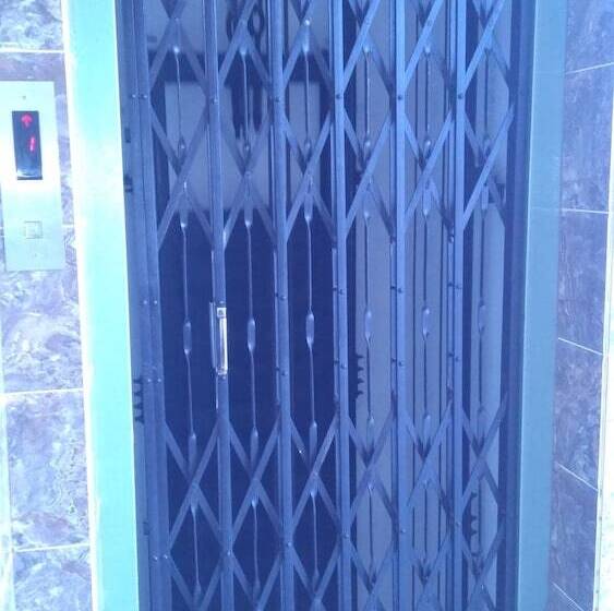 Iroomz Hotel New Ss Inn