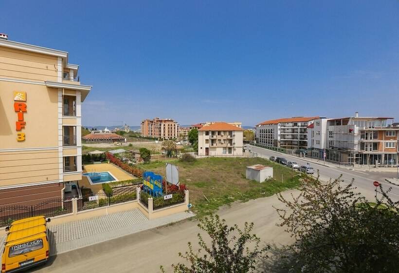 펜션 Dafinka Guest House