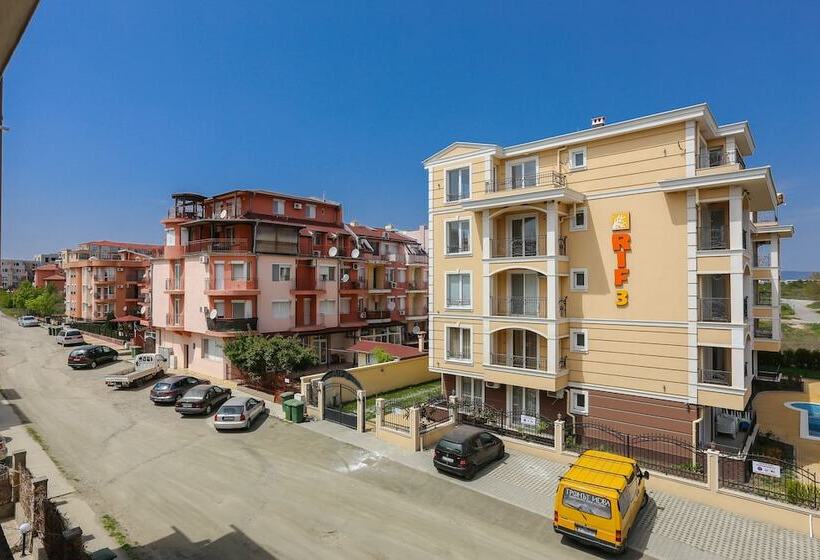 펜션 Dafinka Guest House