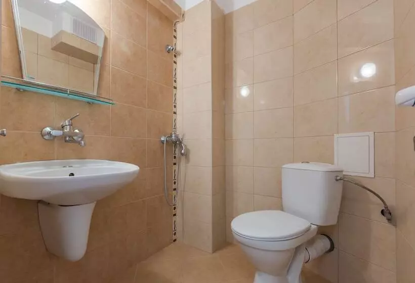 Majatalo Dafinka Guest House