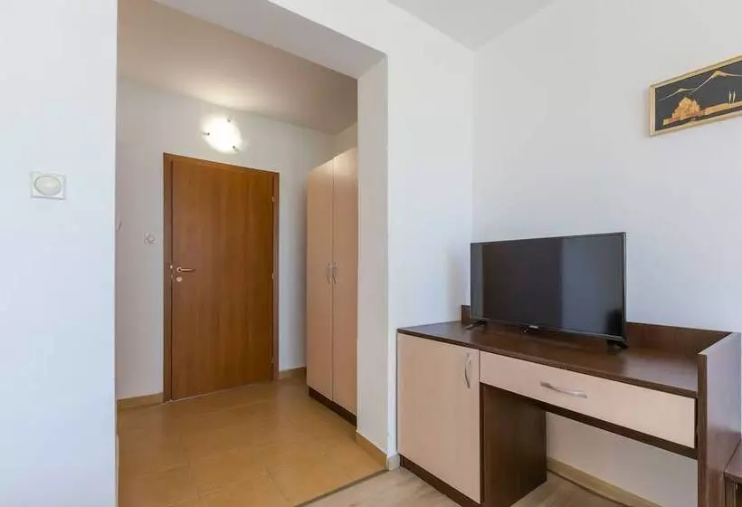 Majatalo Dafinka Guest House