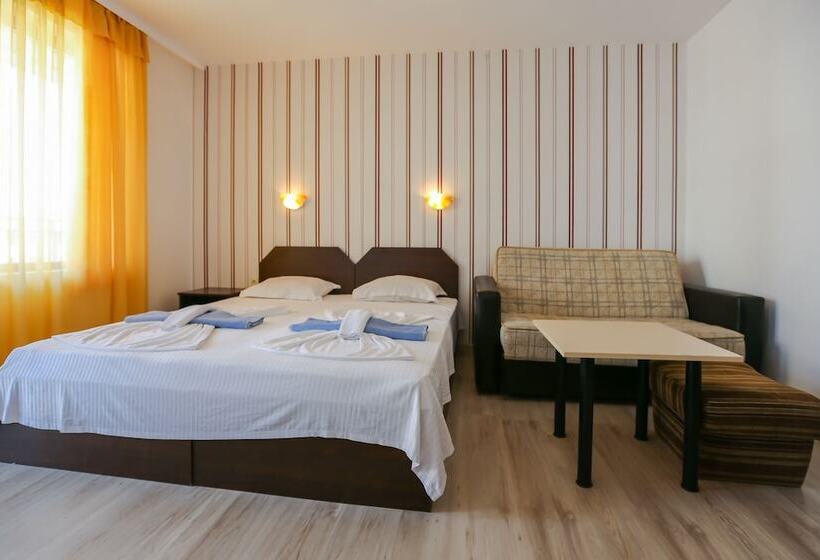 펜션 Dafinka Guest House