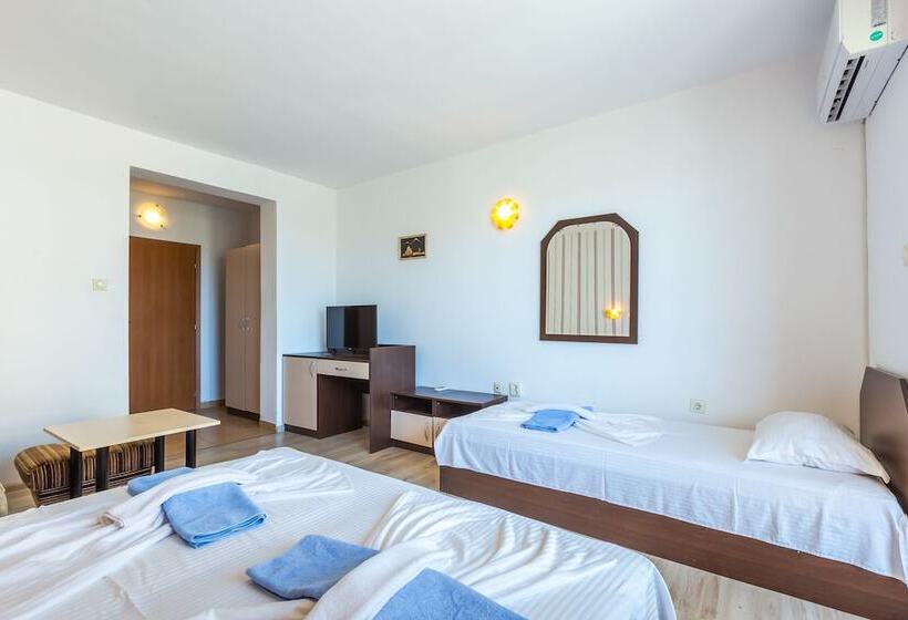 펜션 Dafinka Guest House