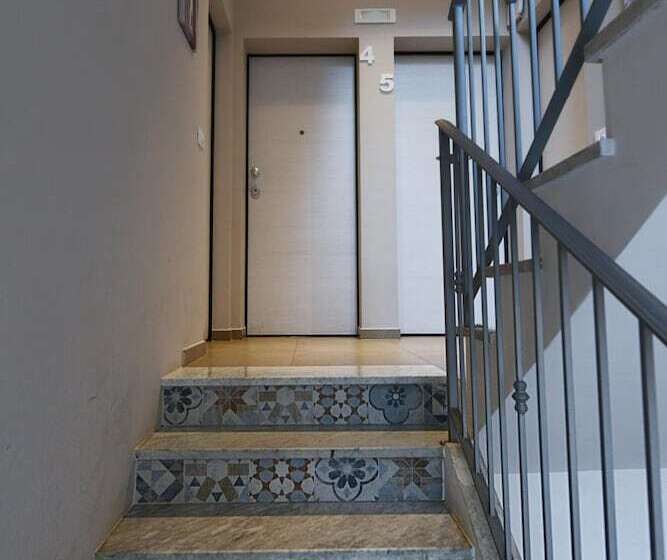 Пансион Miramed Rooms