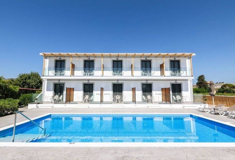 Pensjonat White Canvas Boutique Studios