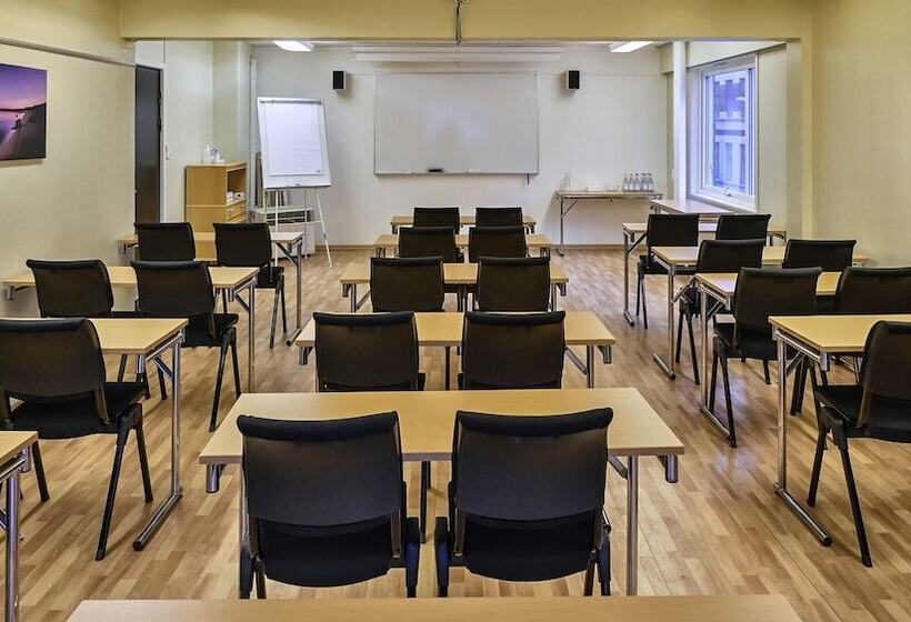 هتل Amadeus By First