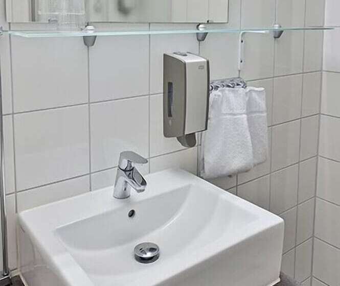 هتل Amadeus By First