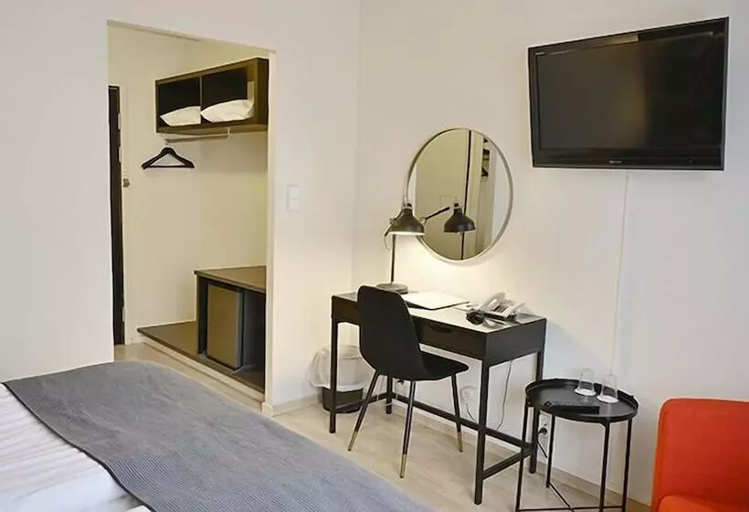 فندق Amadeus By First