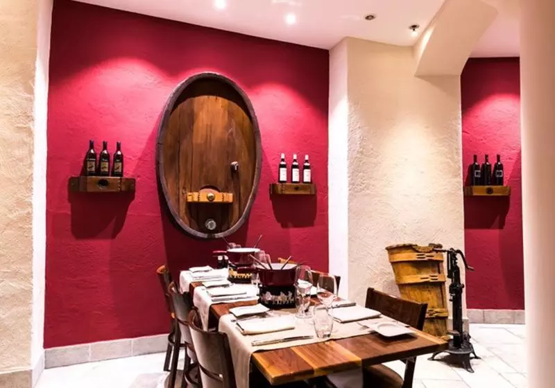 Astra Vevey Hotel & Restaurant