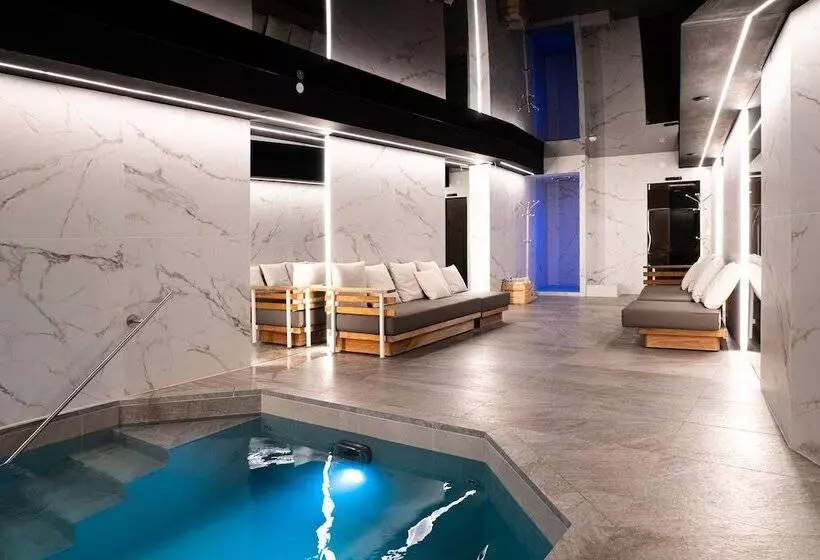 Boutique Hotel Albana Real   Restaurants & Spa