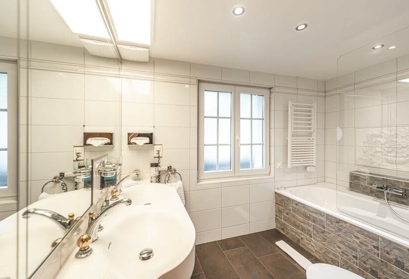 Boutique Hotel Albana Real   Restaurants & Spa