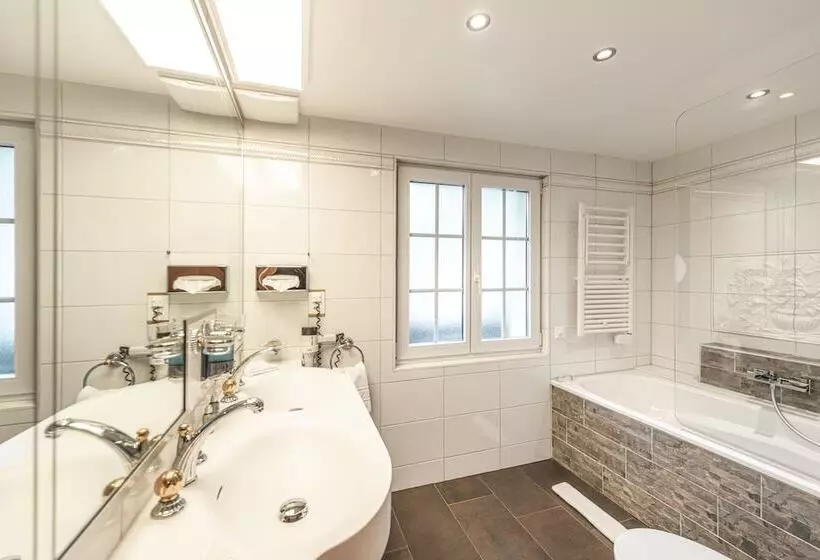 Boutique Hotel Albana Real   Restaurants & Spa