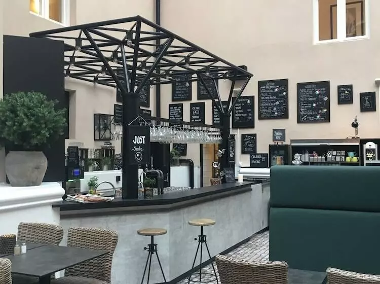 Clarion Collection Hotel Victoria