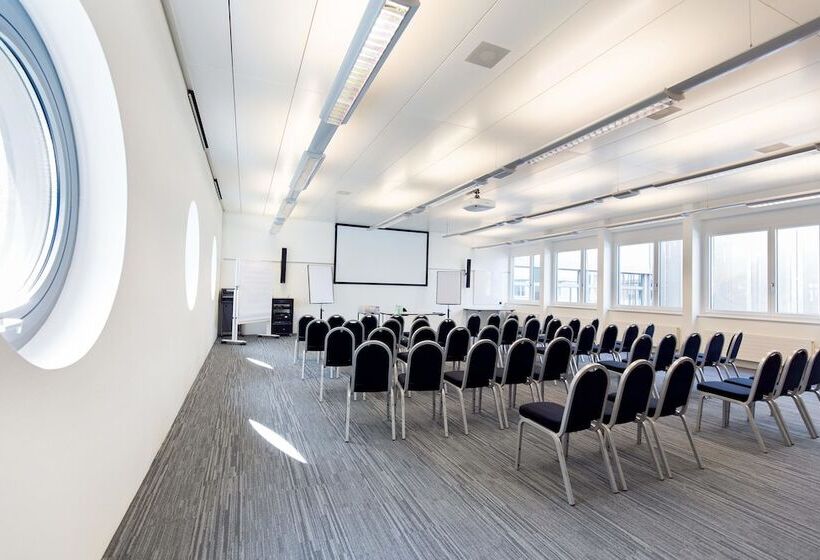 בית מלון כפרי Seedamm Plaza