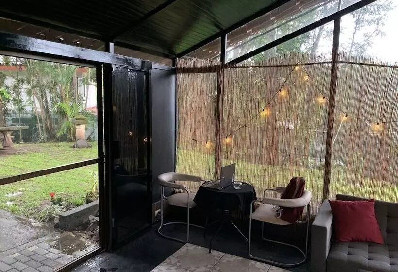 Hotelli Better Life Suites & Studio