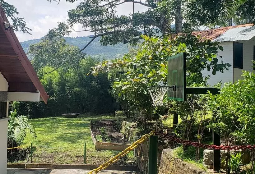 Hotelli Better Life Suites & Studio