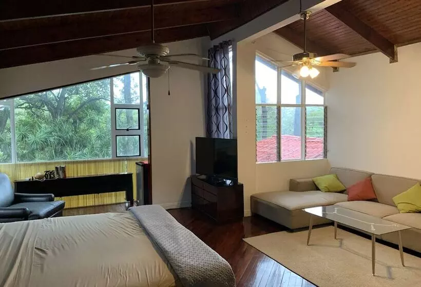 Hotelli Better Life Suites & Studio