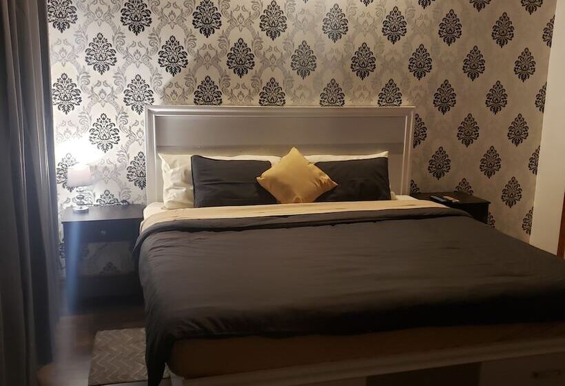 Отель Better Life Suites & Studio