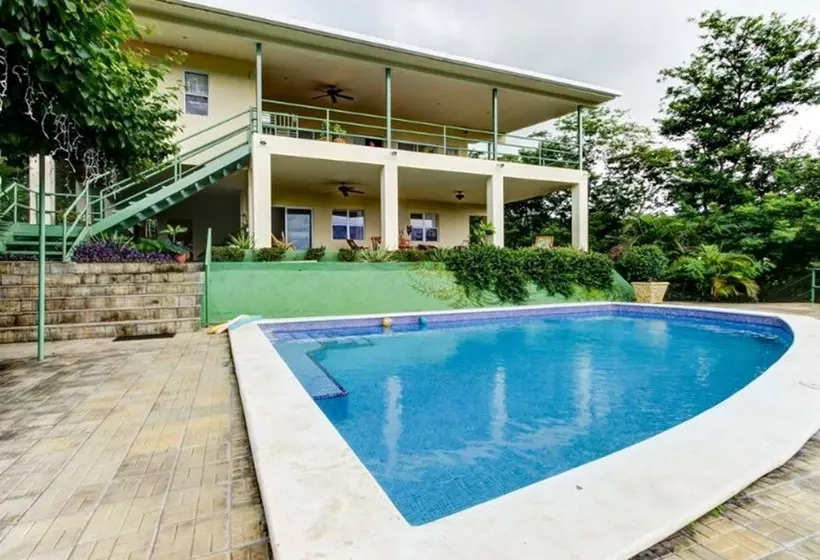 ホテル Green Acress Pool Side Suite