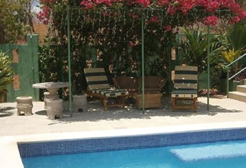 호텔 Green Acress Pool Side Suite