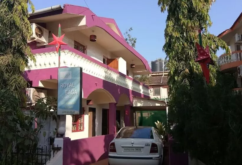 Hotelli Fabexpress Royal Baga Residency