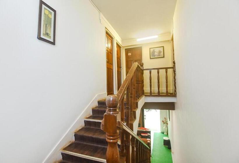 Szálloda Fabexpress Royal Baga Residency