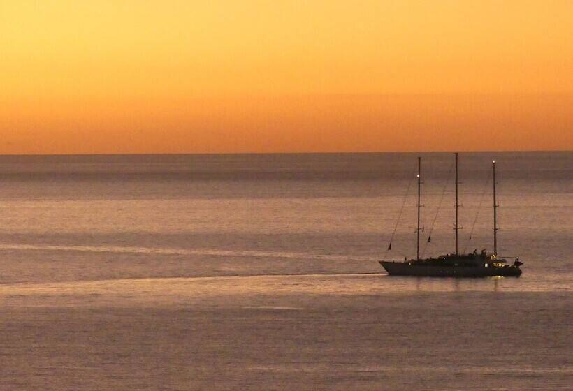 호텔 The Tranquilo Lodge   All Meals Included