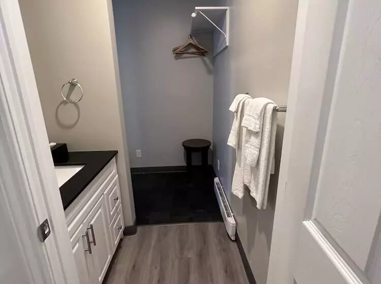 ホテル Travelodge By Wyndham Cochrane