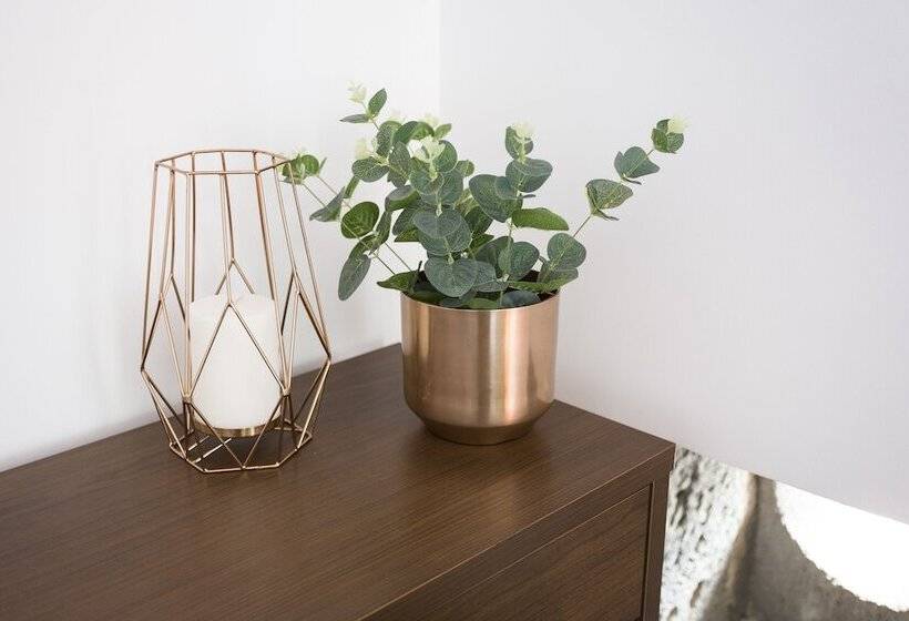 هتل Volcanic Charming House