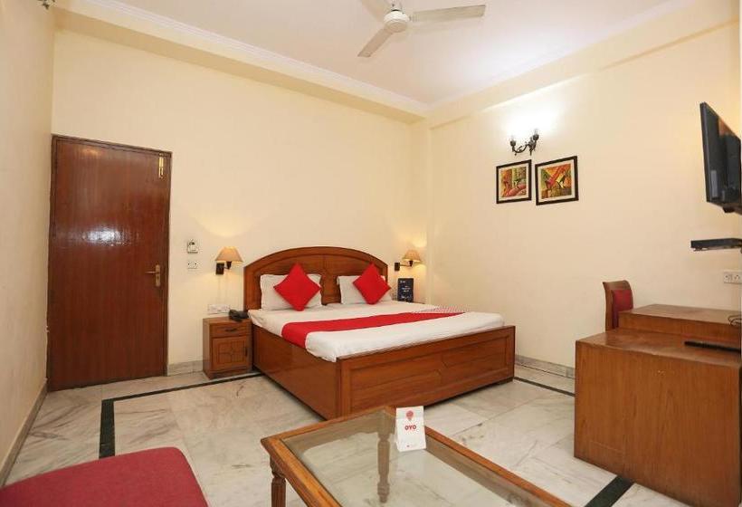 Hotel O Kavya Palace