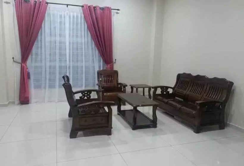 ペンション Thibas Homestay Sungai Pelek