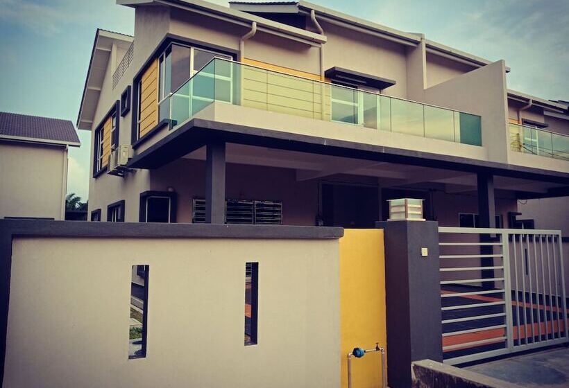 פנסיון Thibas Homestay Sungai Pelek