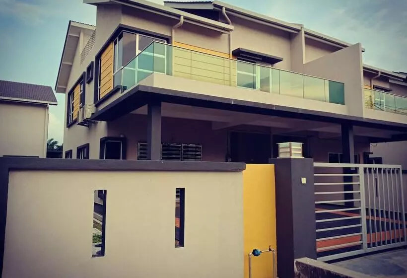 ペンション Thibas Homestay Sungai Pelek