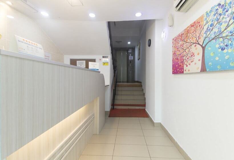 Venice Fajar Hotel By Oyo Rooms