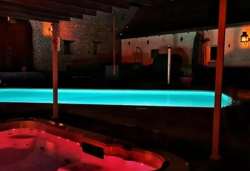 تختخواب و صبحانه La Bergerieconcept Events