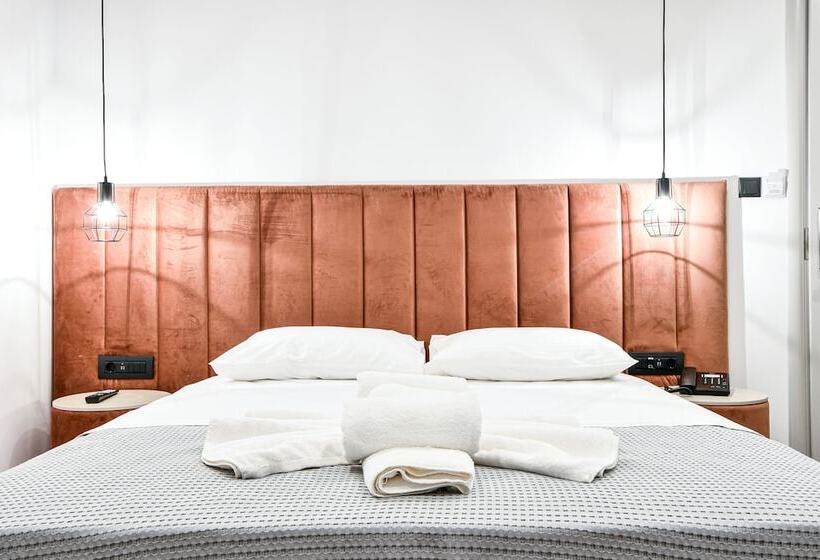 酒店 Aeolos Luxury Suites