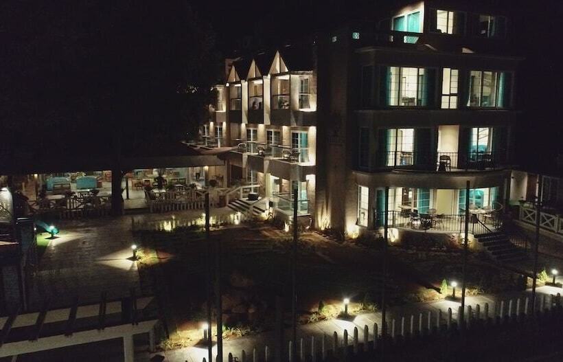 Hotel Basilica Rediscover Serenity