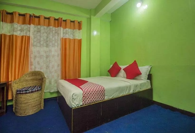 هتل Batasia Loop By Oyo Rooms