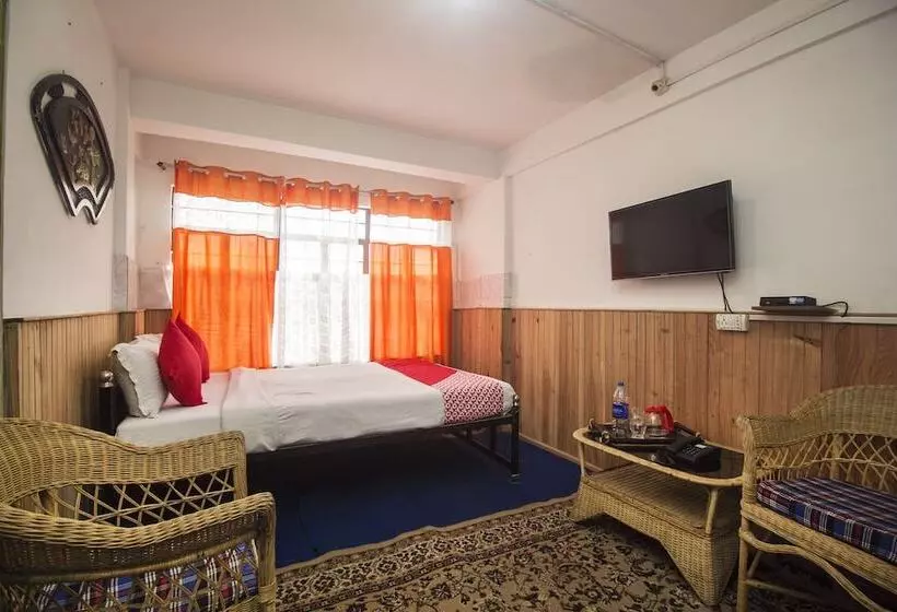 هتل Batasia Loop By Oyo Rooms