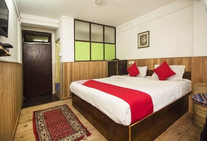 هتل Batasia Loop By Oyo Rooms