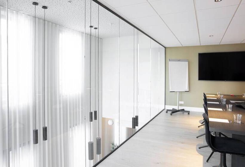 هتل Corsendonk Turnova