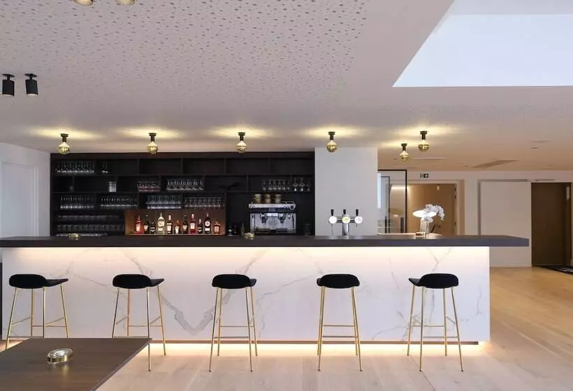 Hotelli Corsendonk Turnova