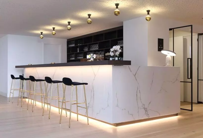 Hotelli Corsendonk Turnova